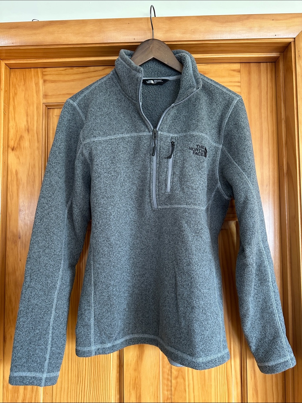 The North Face 1/4 zip